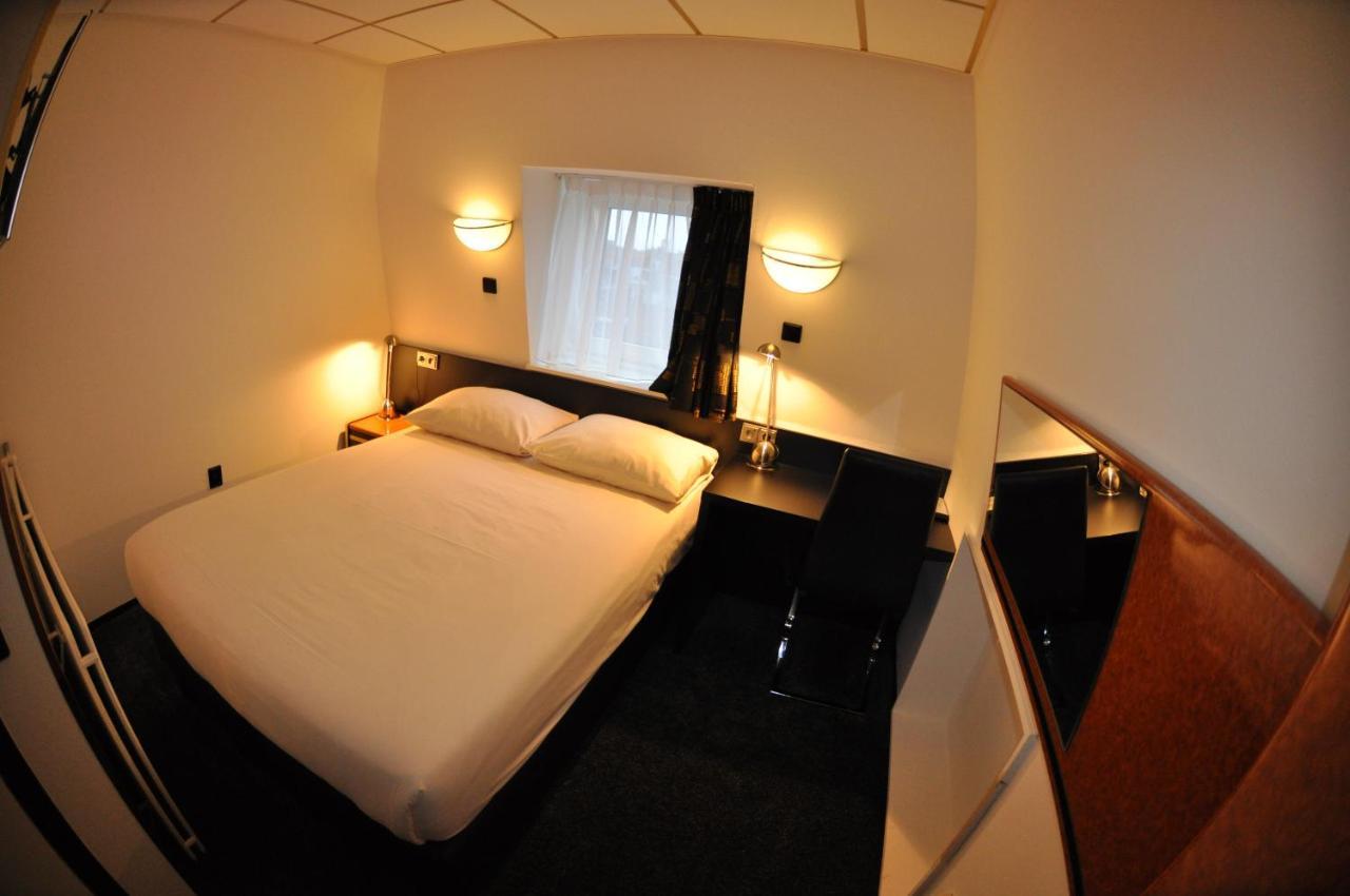 Budget Hotel Le Beau Rivage มิดเดิลบวร์ก ภายนอก รูปภาพ