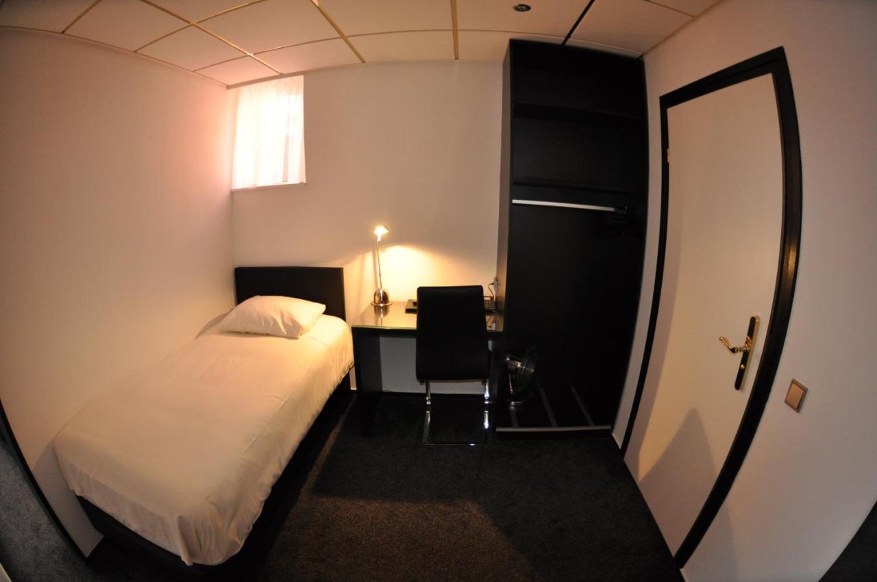 Budget Hotel Le Beau Rivage มิดเดิลบวร์ก ภายนอก รูปภาพ