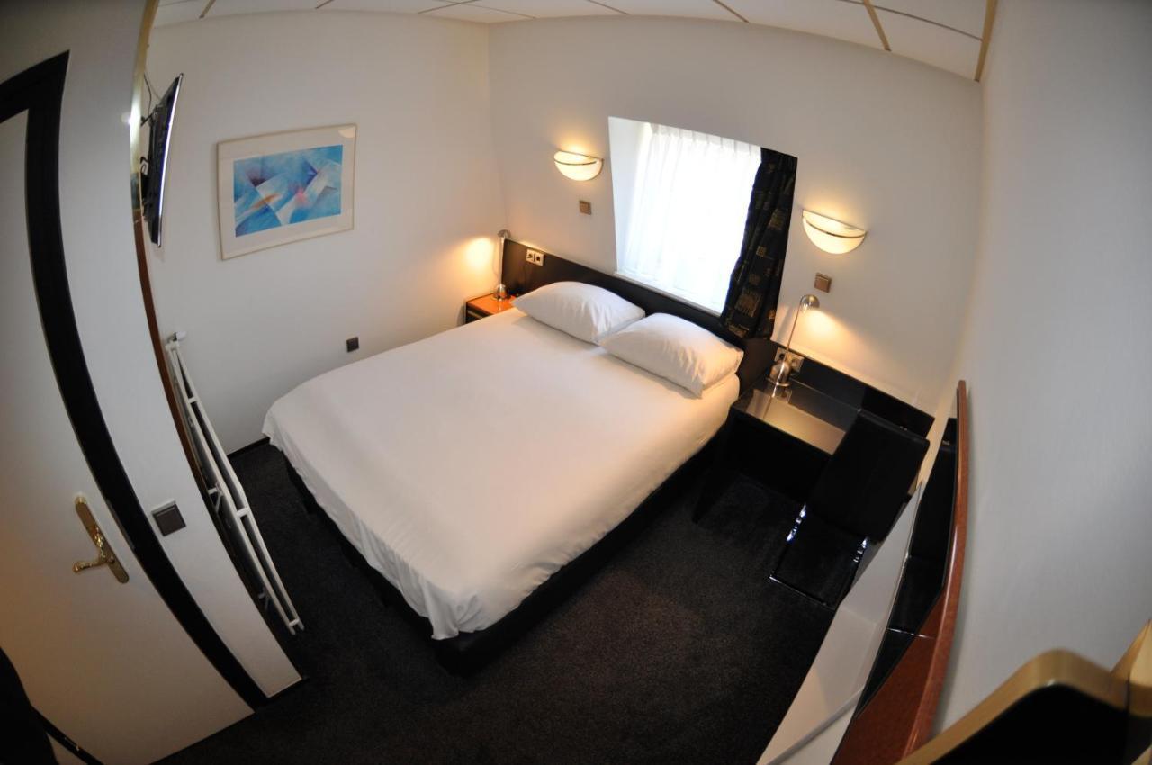 Budget Hotel Le Beau Rivage มิดเดิลบวร์ก ภายนอก รูปภาพ